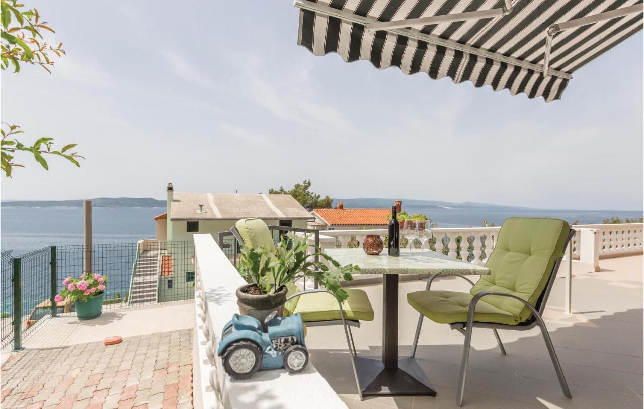 Lovely Apartment In Brela With House Sea View מראה חיצוני תמונה