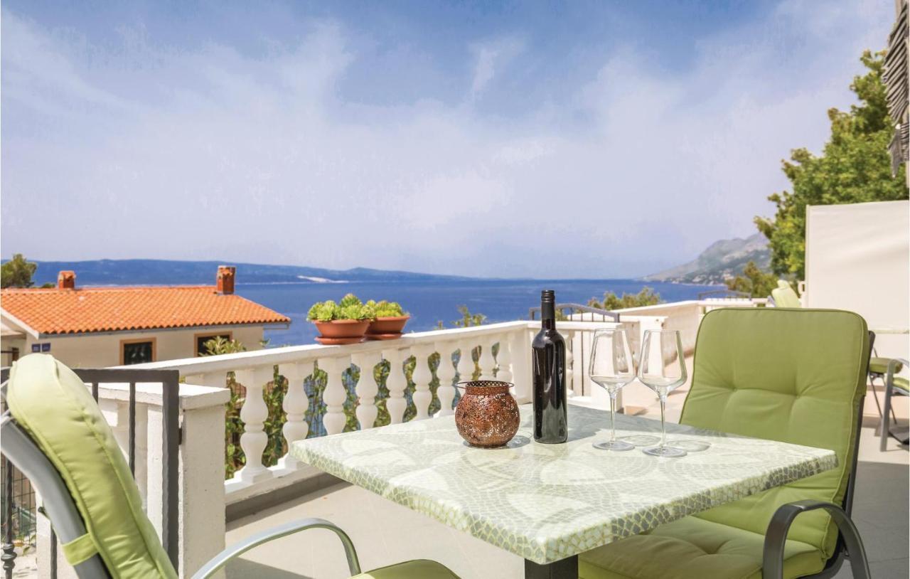 Lovely Apartment In Brela With House Sea View מראה חיצוני תמונה